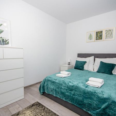 Inpoint Zablocie Modern Apartments For Work&Travel Krakow Luaran gambar