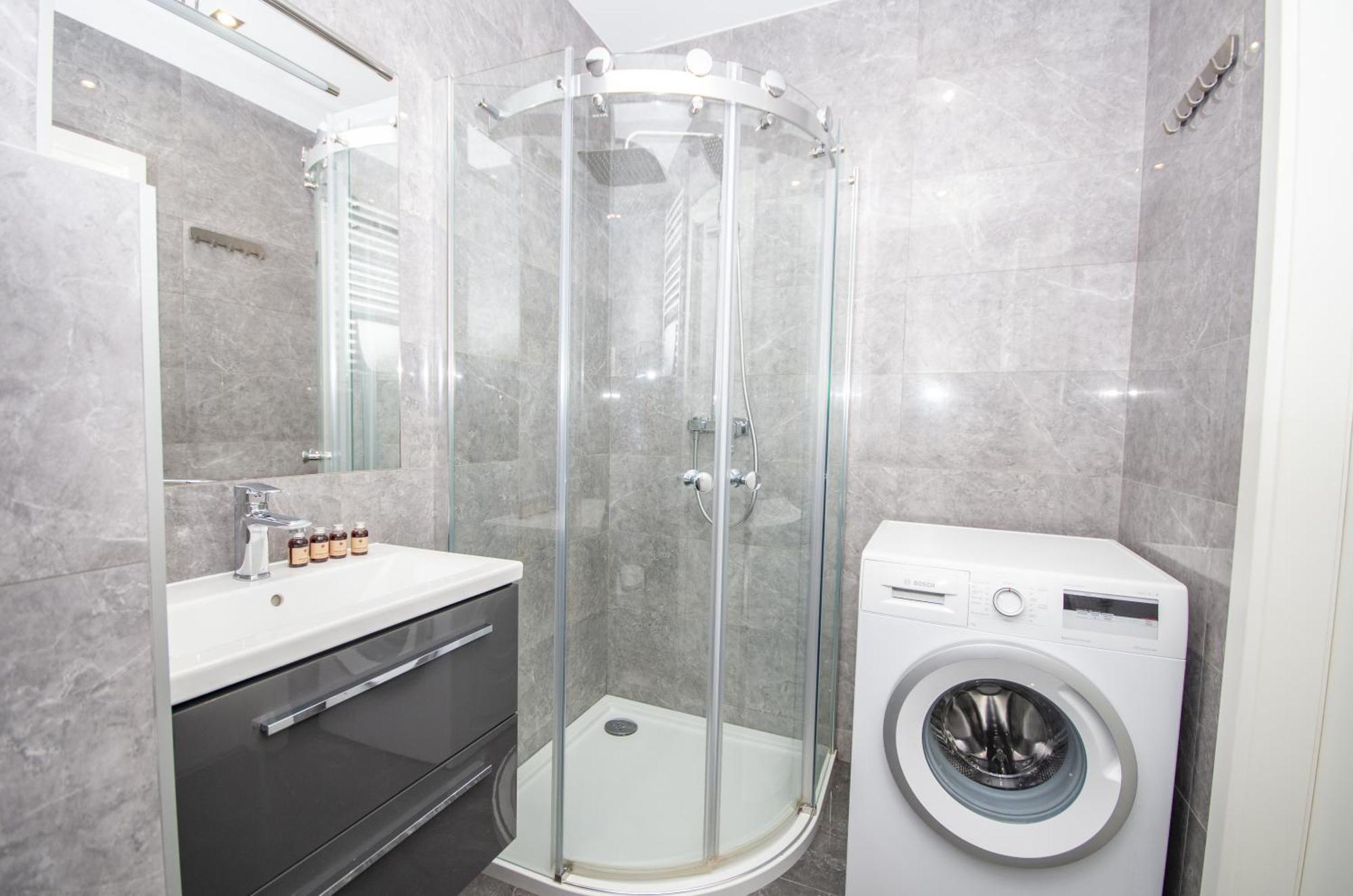 Inpoint Zablocie Modern Apartments For Work&Travel Krakow Luaran gambar